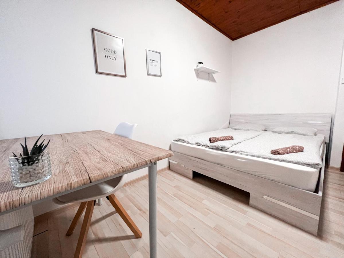 Williams Apartments Πράγα Εξωτερικό φωτογραφία